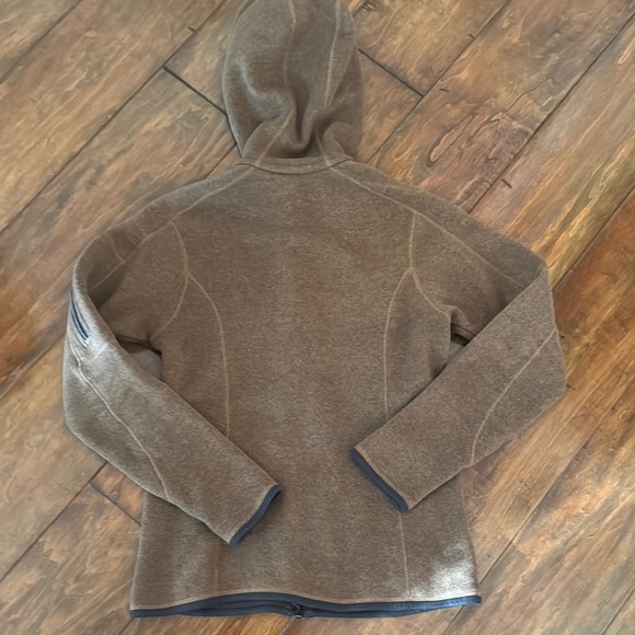 Patagonia Women’s S Brown Fleece Hooded Jacket - Picture 6 of 8